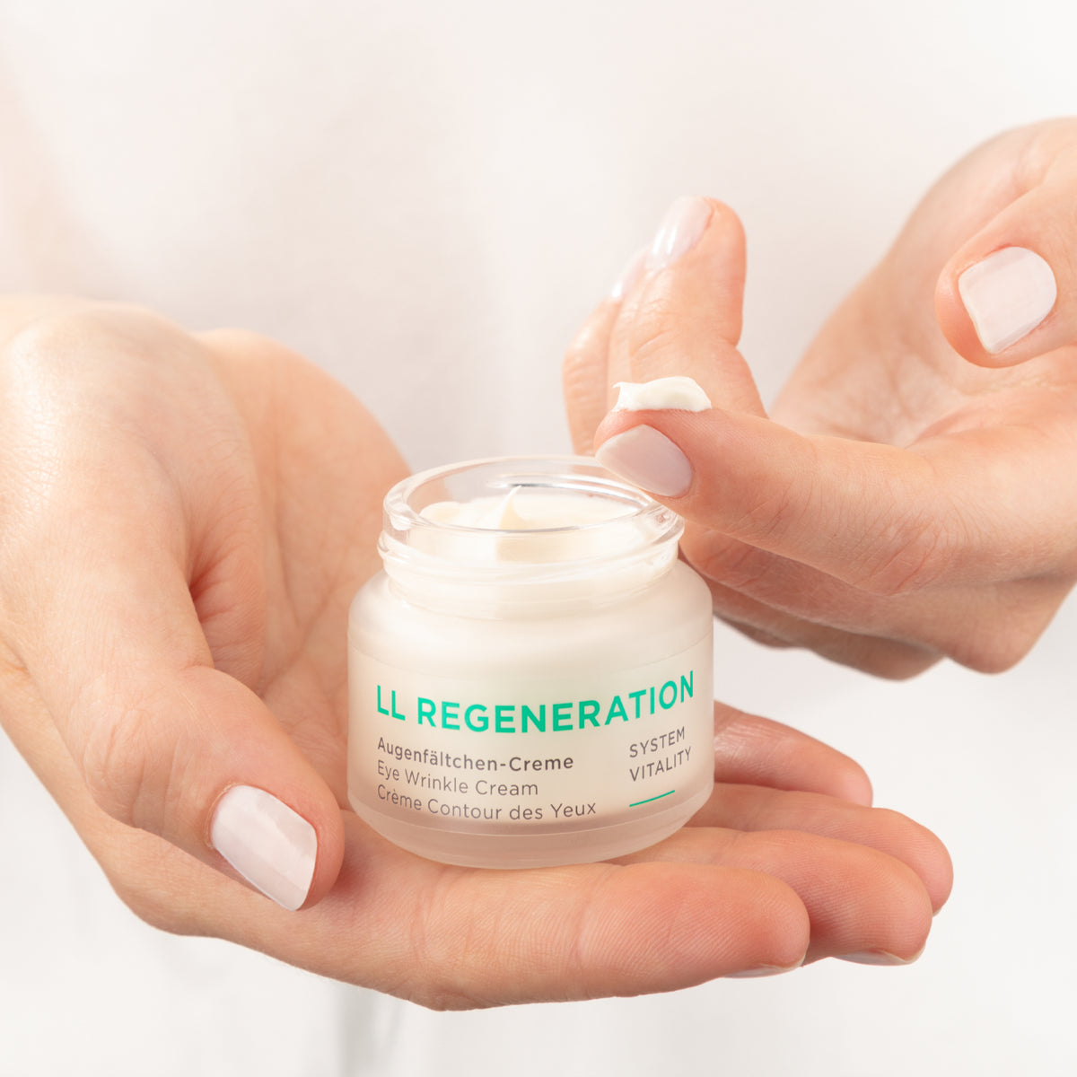 Crema contorno de ojos antiarrugas